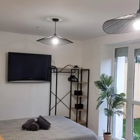 2-Appartement Rdc Avec Jardin Mantes-la-Jolie Esterno foto