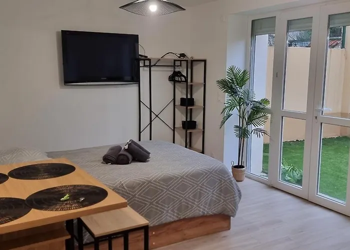 2-Appartement Rdc Avec Jardin