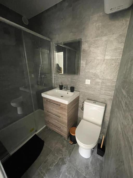Apartment 2-appartement Rdc Avec Jardin *