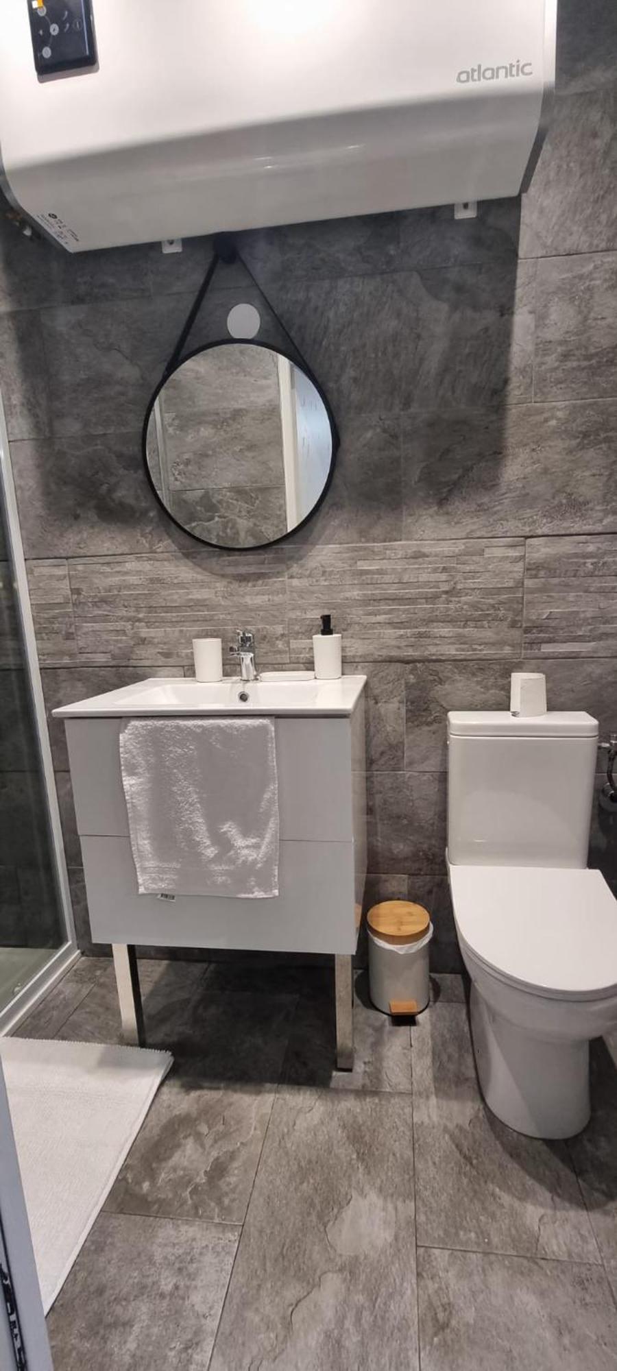 Apartment 2-appartement Rdc Avec Jardin *